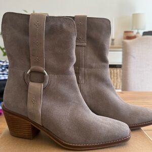 Lucky Brand Taupe Suede Ankle Boots with Stacked Heel